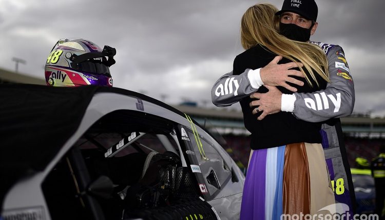 Johnson’s ‘heart is full’ after ending NASCAR career at Phoenix