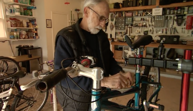 Retired mathematician fixes bikes for hundreds free of charge