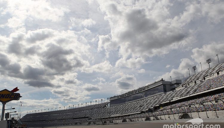 Corey Heim wins Daytona ARCA season opener in OT