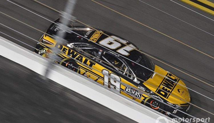 Joe Gibbs Racing, Martin Truex Jr. agree to contract extension
