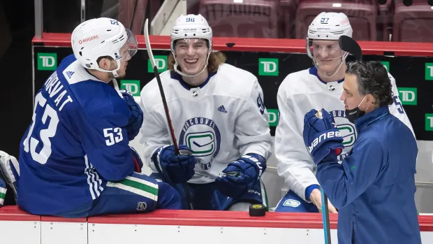 Vancouver Canucks says ‘no culprit’ in team’s COVID-19 outbreak
