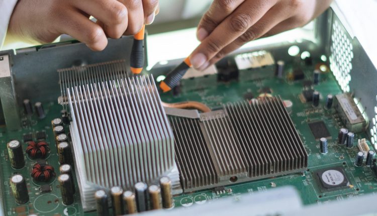 3 common PC building problems—and the tools that fix them