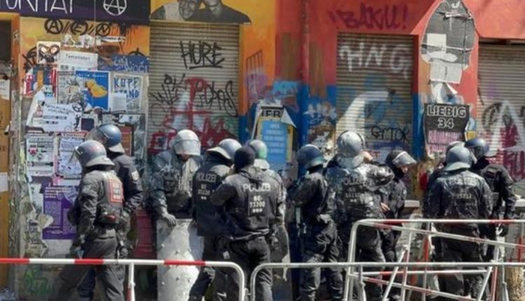 WorldView: 60 officers hurt in Berlin riot; construction flaws blamed for Mexico subway collapse
