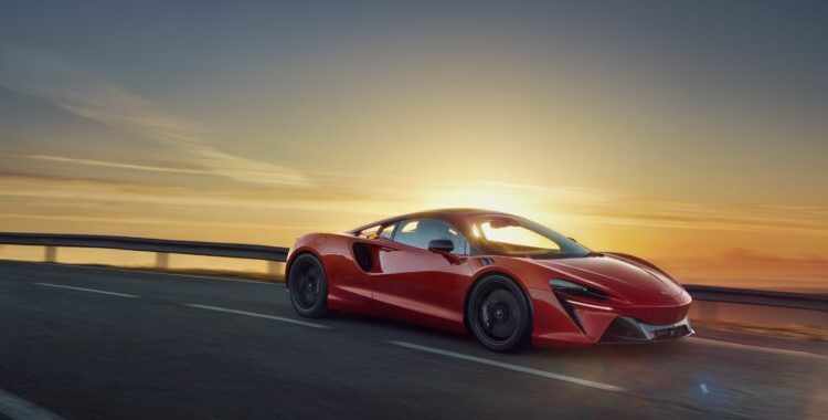 McLaren goes with a clean-sheet chassis and engine for Artura supercar