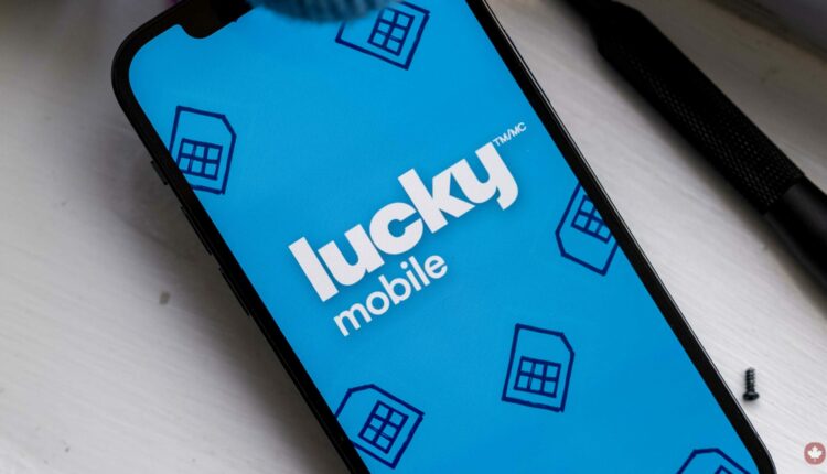 You can get a month of service free with Lucky Mobile’s flash sale