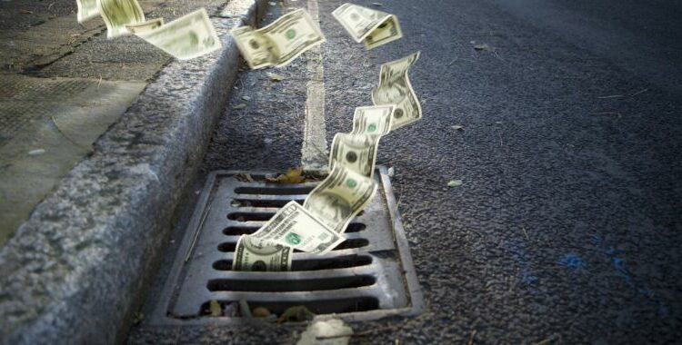 Ajit Pai apparently mismanaged $9 billion fund—new FCC boss starts “cleanup”