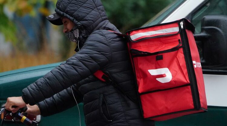 DoorDash held talks to buy Instacart