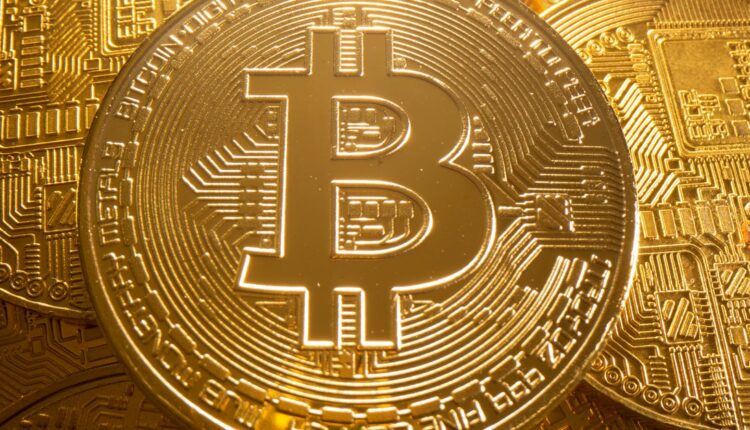 Bitcoin rises back above $50000