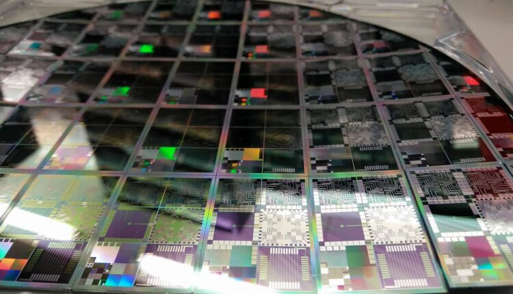 Japan wants to reignite its once-dominant silicon industry