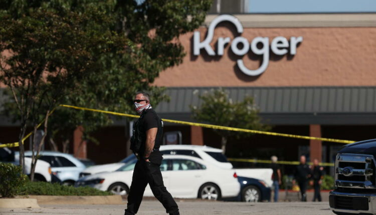 1 killed, 12 injured in shooting at Kroger in Tennessee