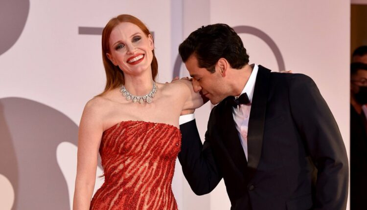 Wow! Jessica Chastain and Oscar Isaac Show Chemistry on Red Carpet