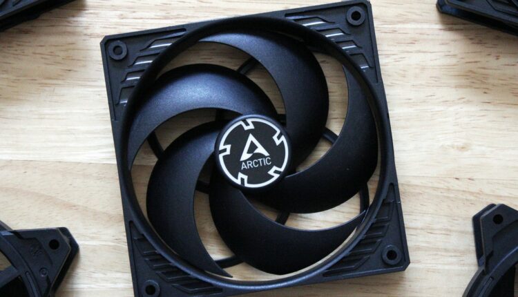 How to install (or replace) a case fan
