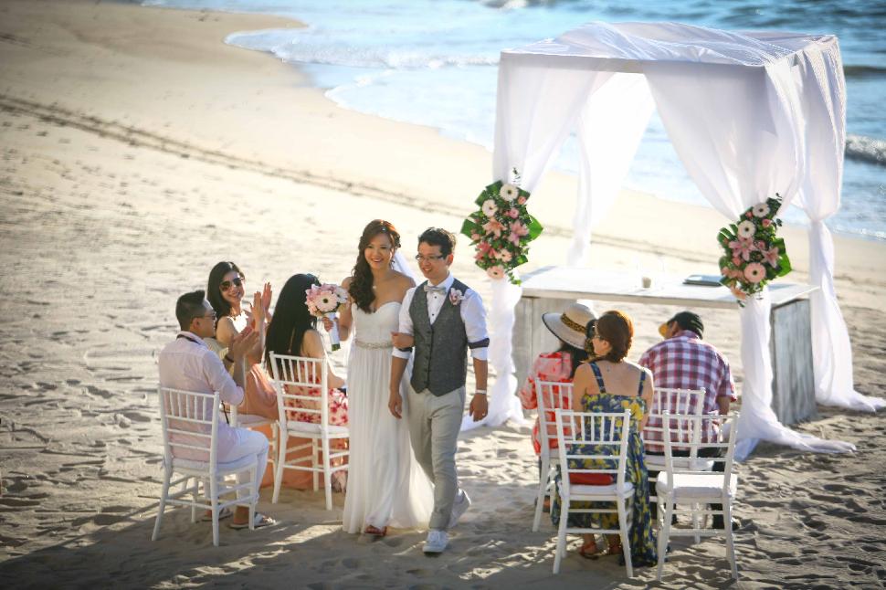 Five Things Your Wedding Photographer Must Offer