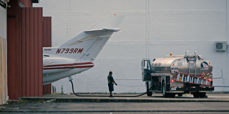 with-the-right-catalyst-we-might-make-jet-fuel-from-coe28282.jpg With the right catalyst, we might make jet fuel from CO₂