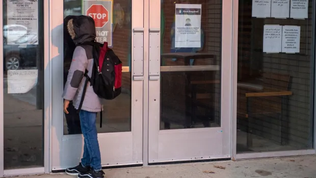 Teachers, education unions criticize Ontario government’s move to delay March break