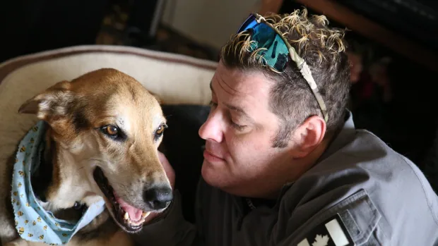 War veteran says goodbye to his ‘hero’ service dog, hello to donated pup