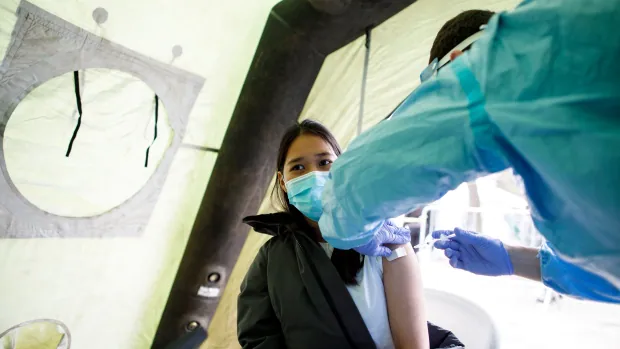 OMA calls for COVID-19 vaccination requirement for all Ontario health-care workers