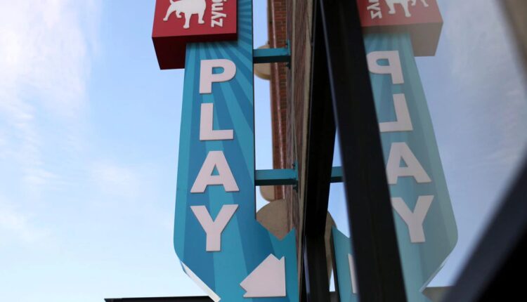 Zynga to buy “Golf Rival” maker StarLark for $525 million