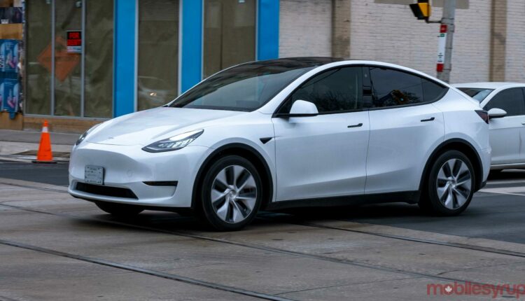 Latest Tesla Full Self-Driving beta looks to build more trust with drivers