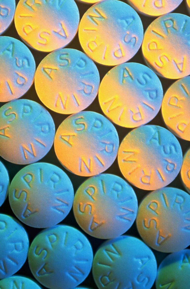 What People Over 40 Need to Know About Taking Aspirin Daily for Heart