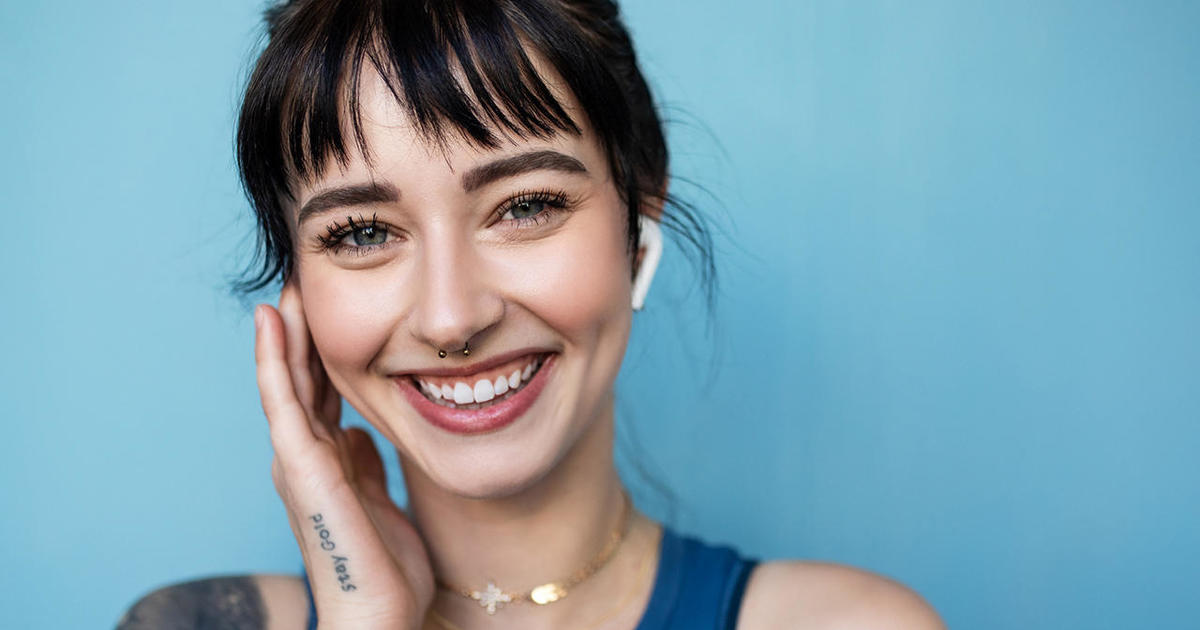 Early Black Friday deals Apple AirPods, Samsung Galaxy Buds, Bose