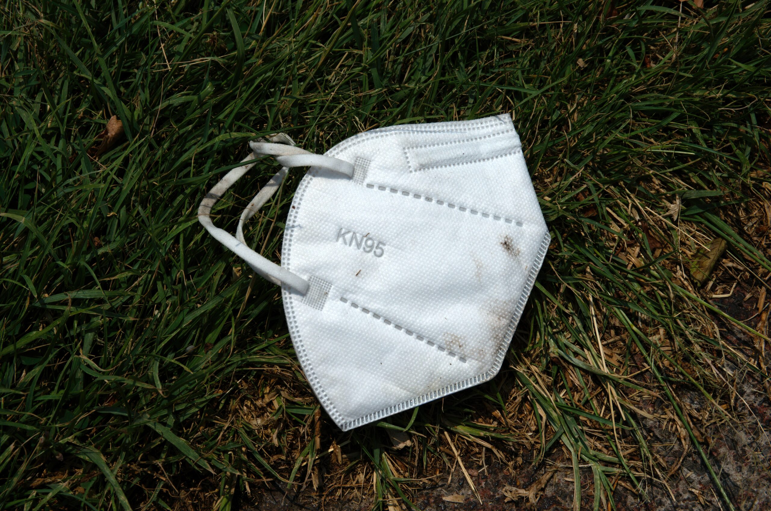 The Weird Trick to Make Your N95 Mask Last Longer—And When You Should