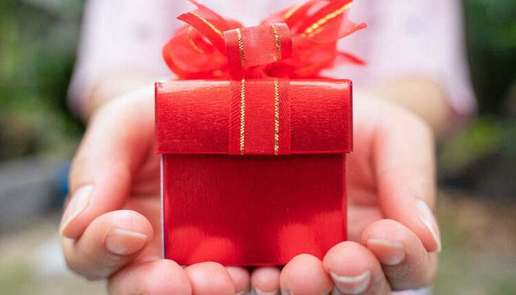 Valentine’s Day jewelry gift ideas: From affordable to outrageous